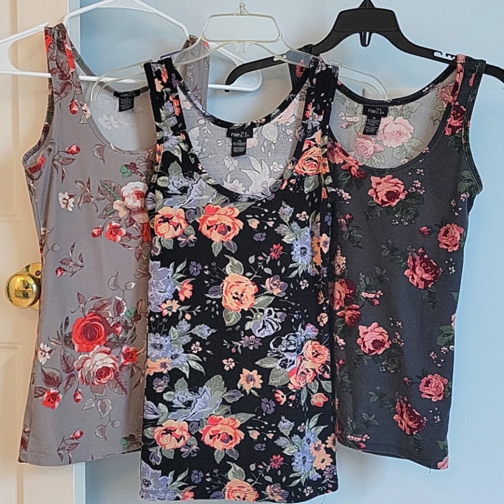 Rue 21, XS, bundle of 3 tank tops